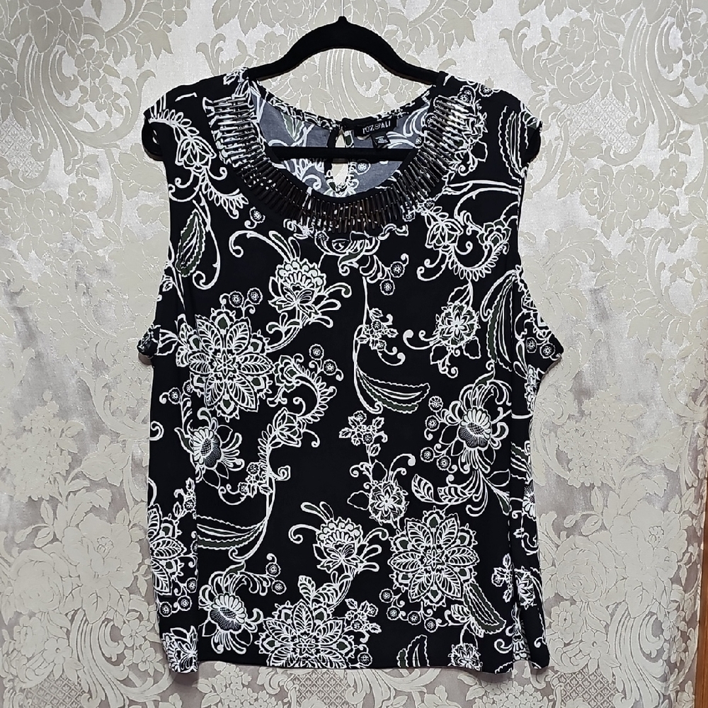 Floral Black and White Women's Top